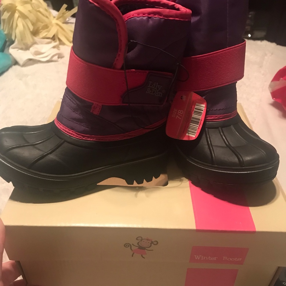 Kids size 7/8 Winter Boots